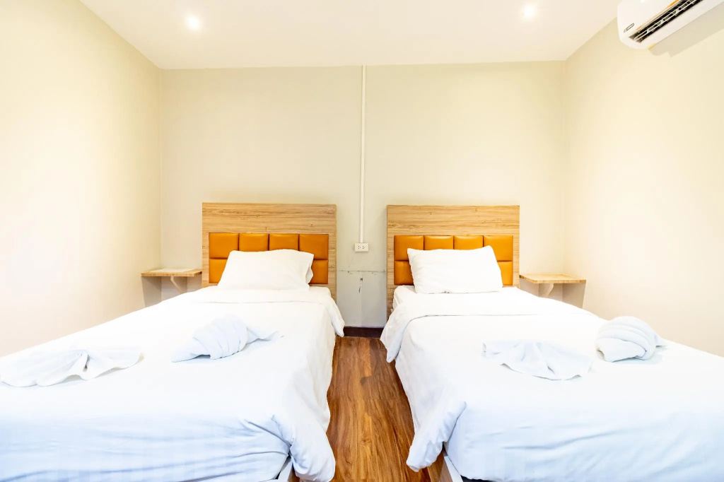 Standard Double room (twin beds)