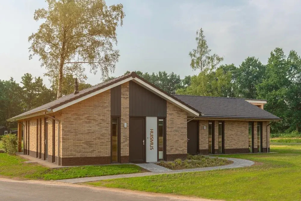 Attractive Bungalow with Covered Terrace near Veluwe