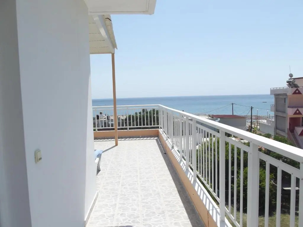Apartment with sea view