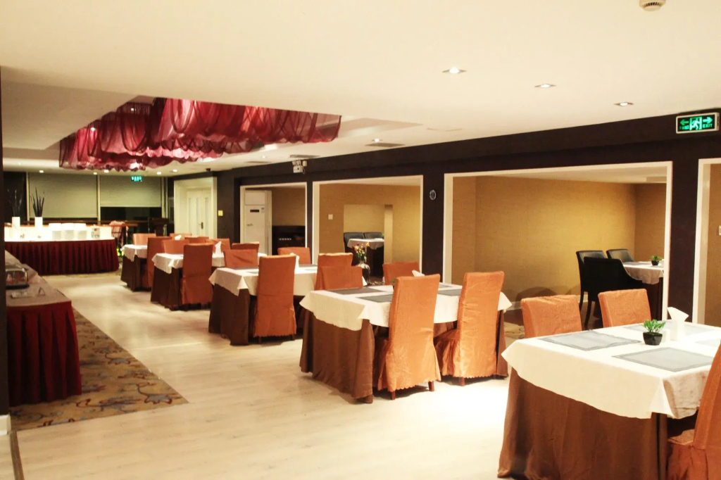 Huangshan Zhongrui Huayi Hotel - фото 20