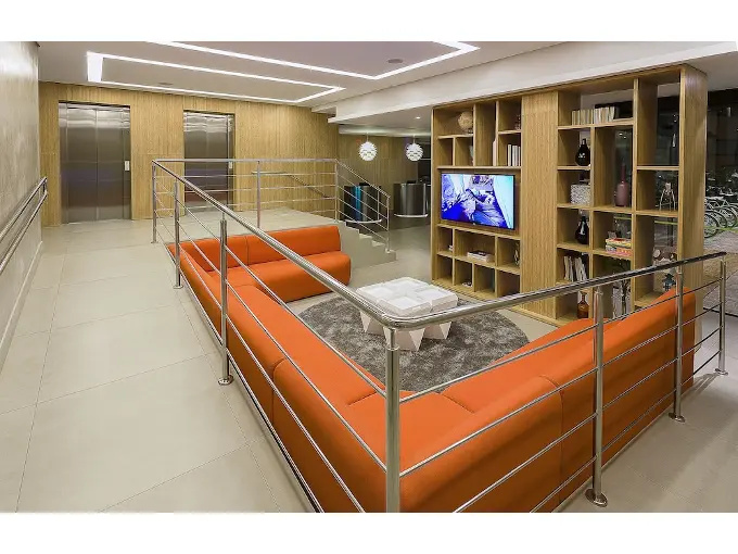 Lobby & Reception