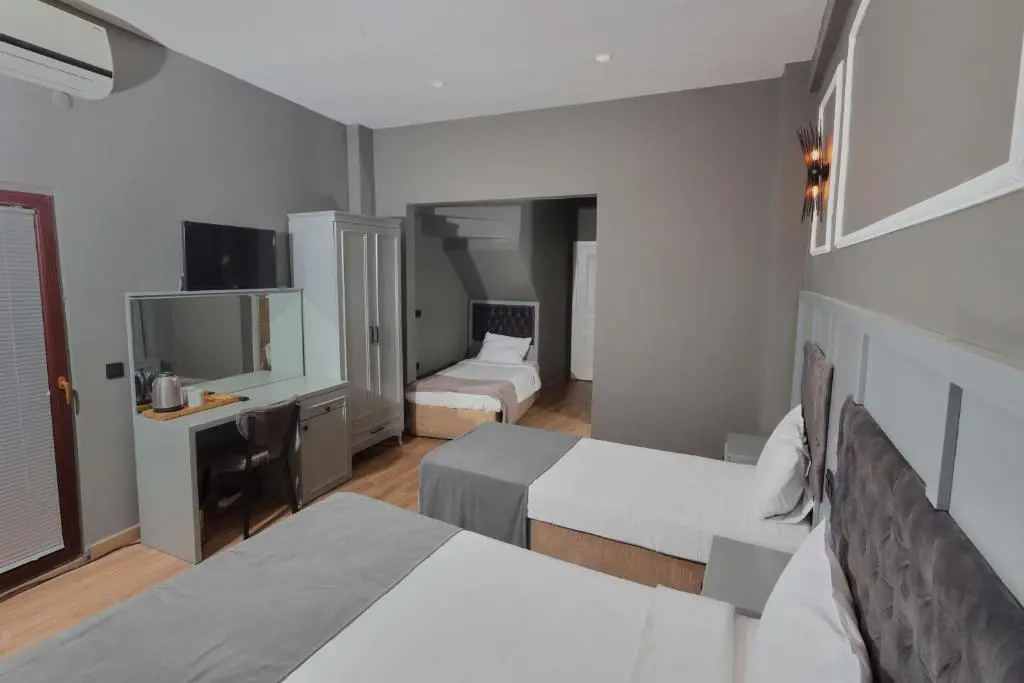 Quadruple room