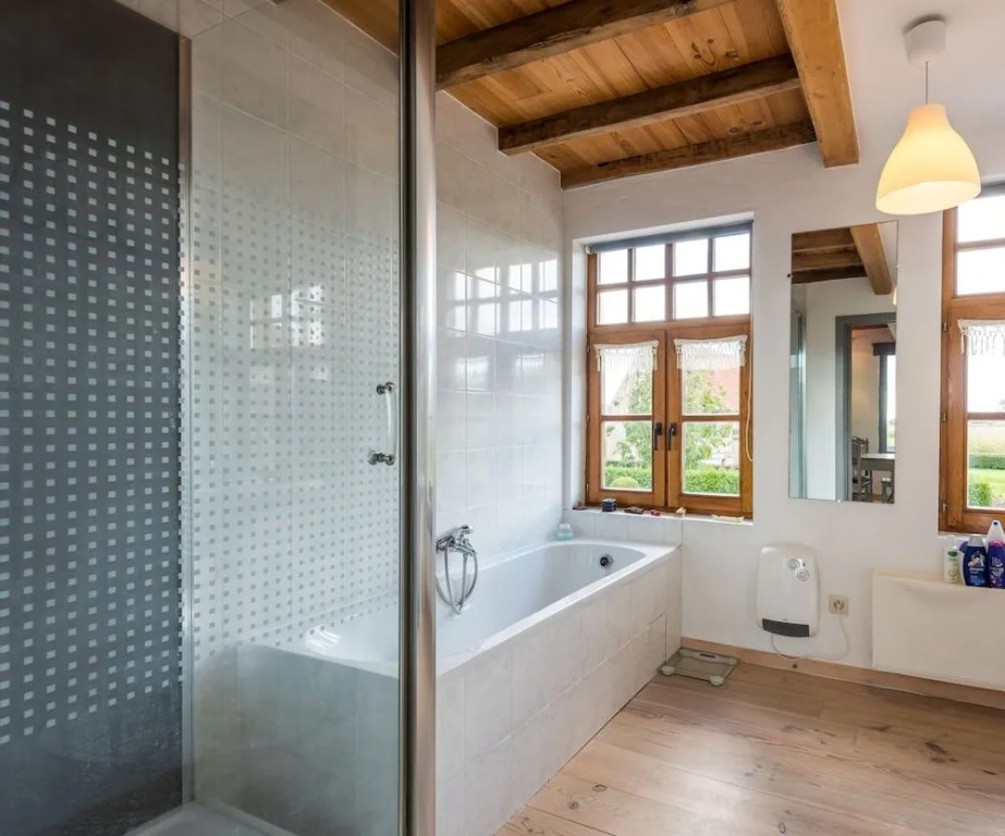 Flanders Fields Cottage Spar