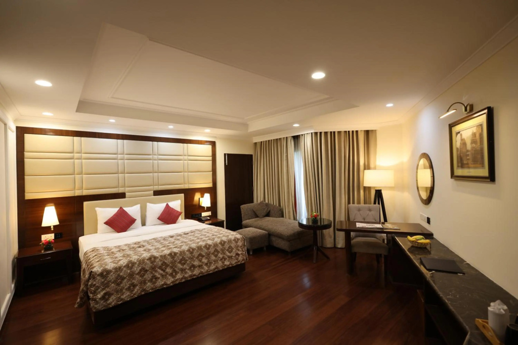 Hotel Samrat — 5