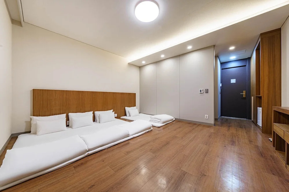 Korea Tourist Hotel - Chambres