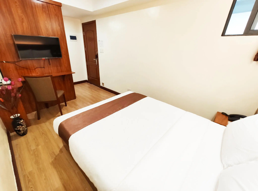 Economy room