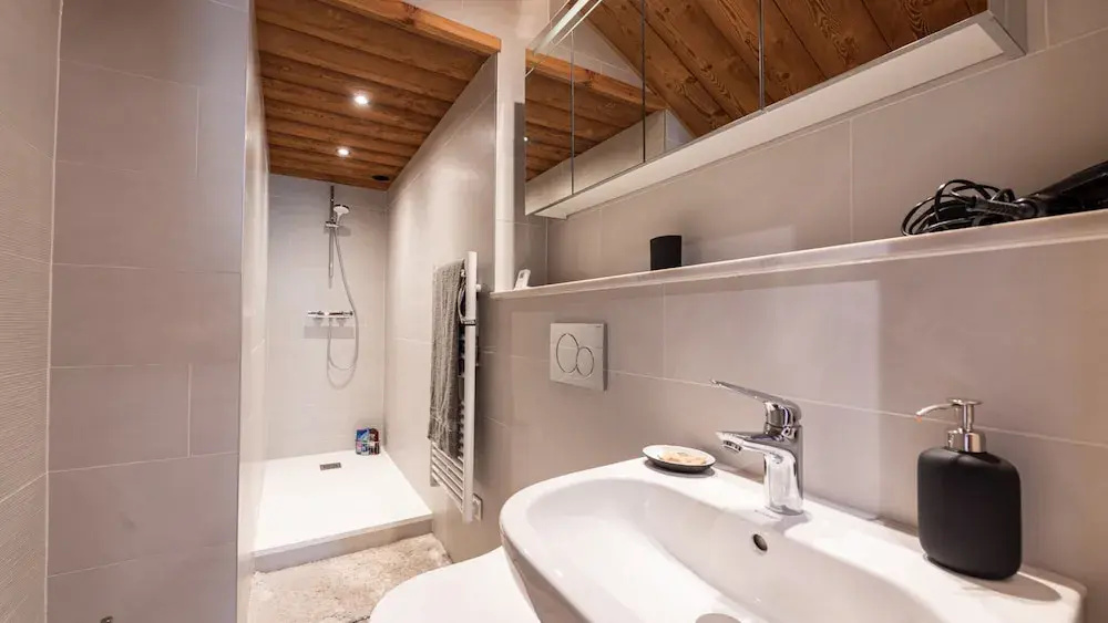 Afficher la photo 6 — Apartment in France With Mountain Views & Pool