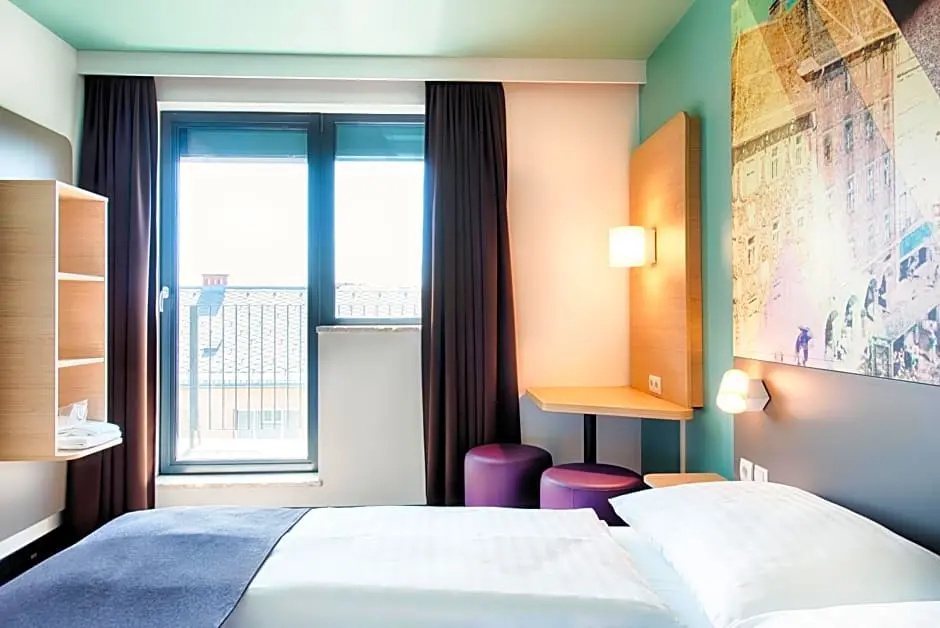 Standard room with balcony