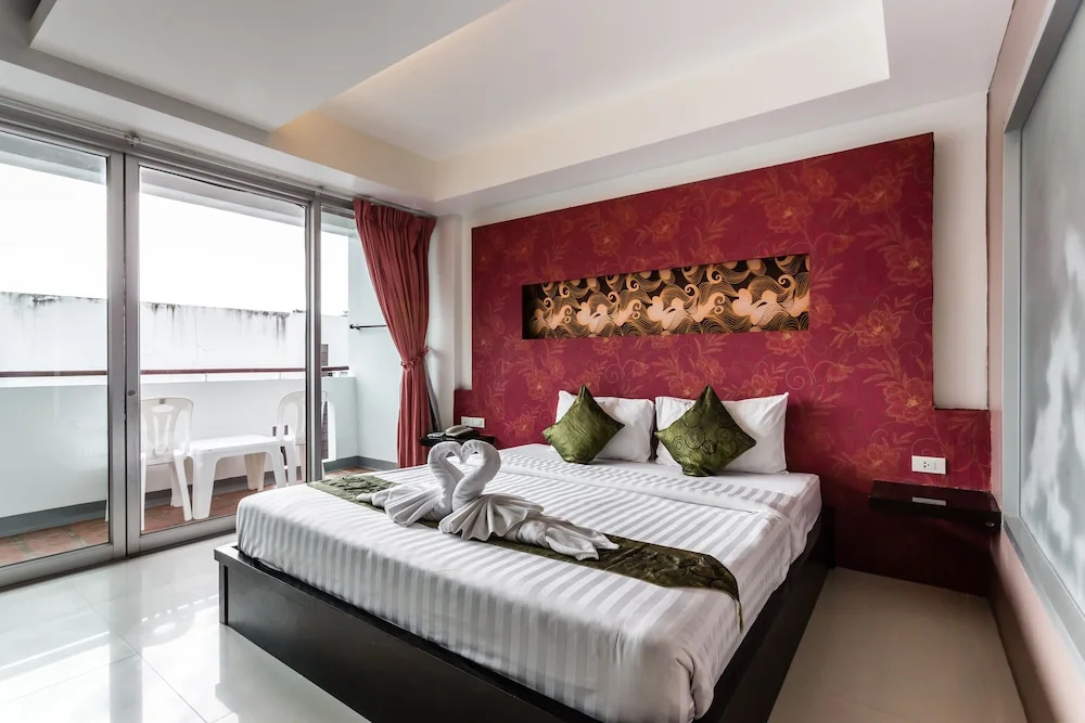 Executive Double room (full double bed)