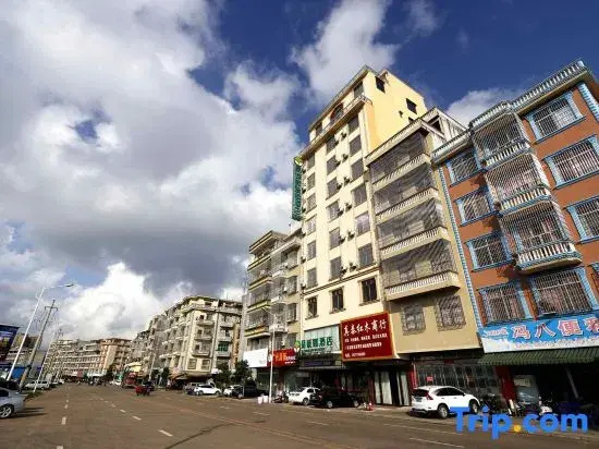 Dongxing Yicheng Light Hotel (Border Residents Mutual Market Trade Zone)
