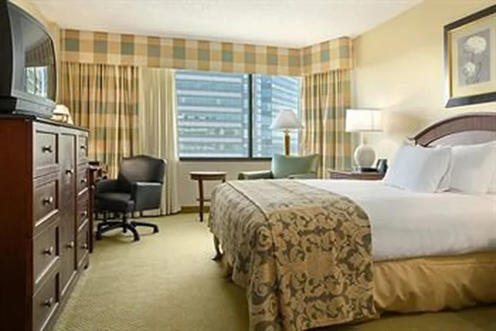 Hilton East Brunswick Hotel & Executive Meeting Center - Chambres