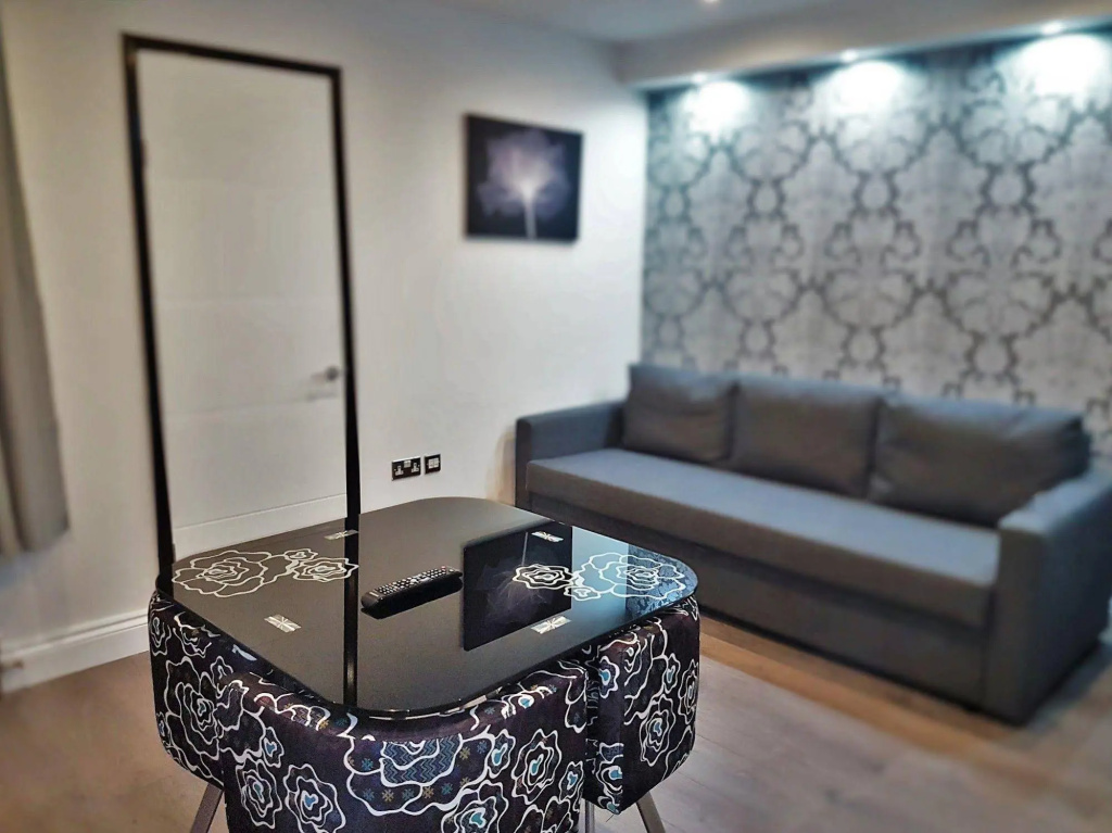 Отель Imperial Court Suites в Лондоне