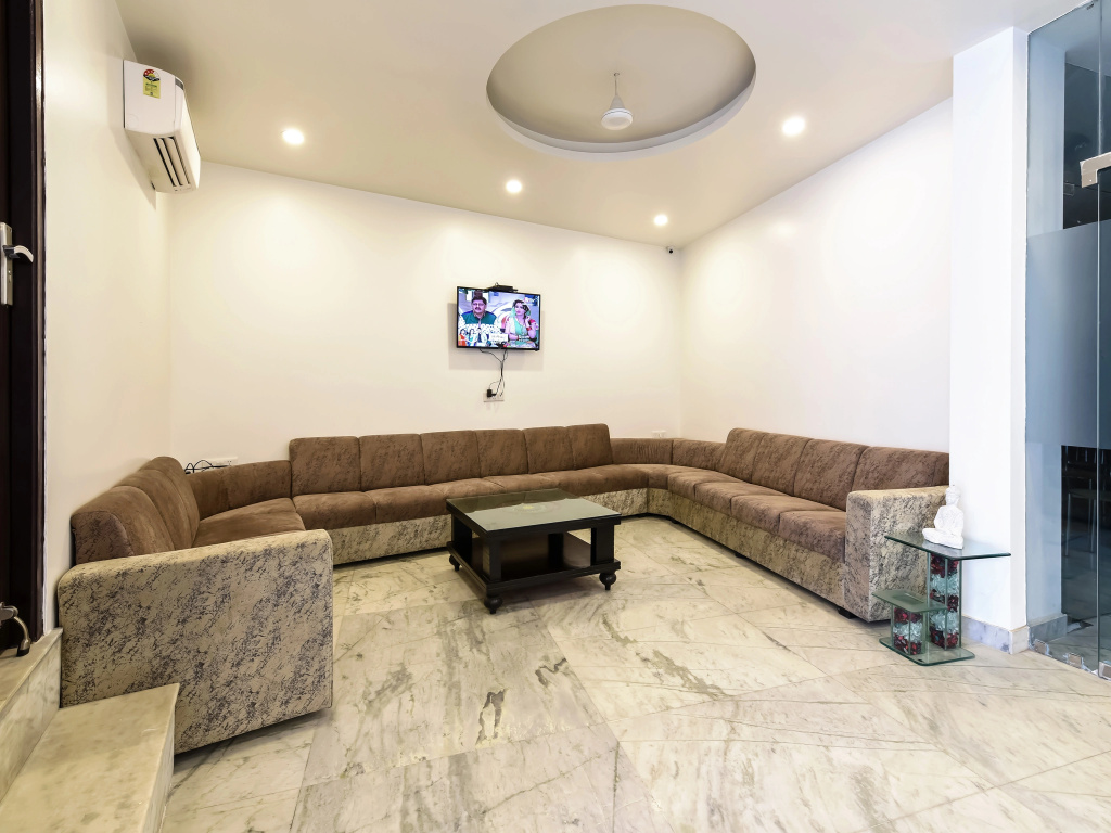 Lobby & Reception