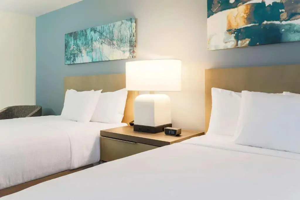 1 Bedroom Double Suite (twin beds)