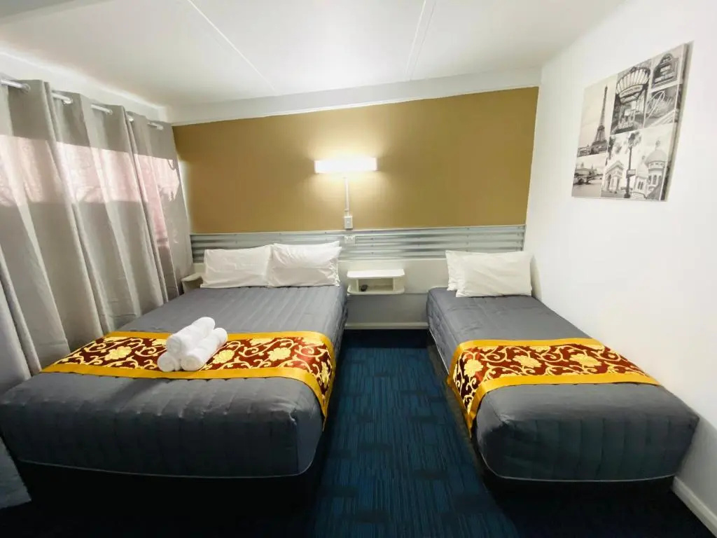 Economy Double room (twin beds)
