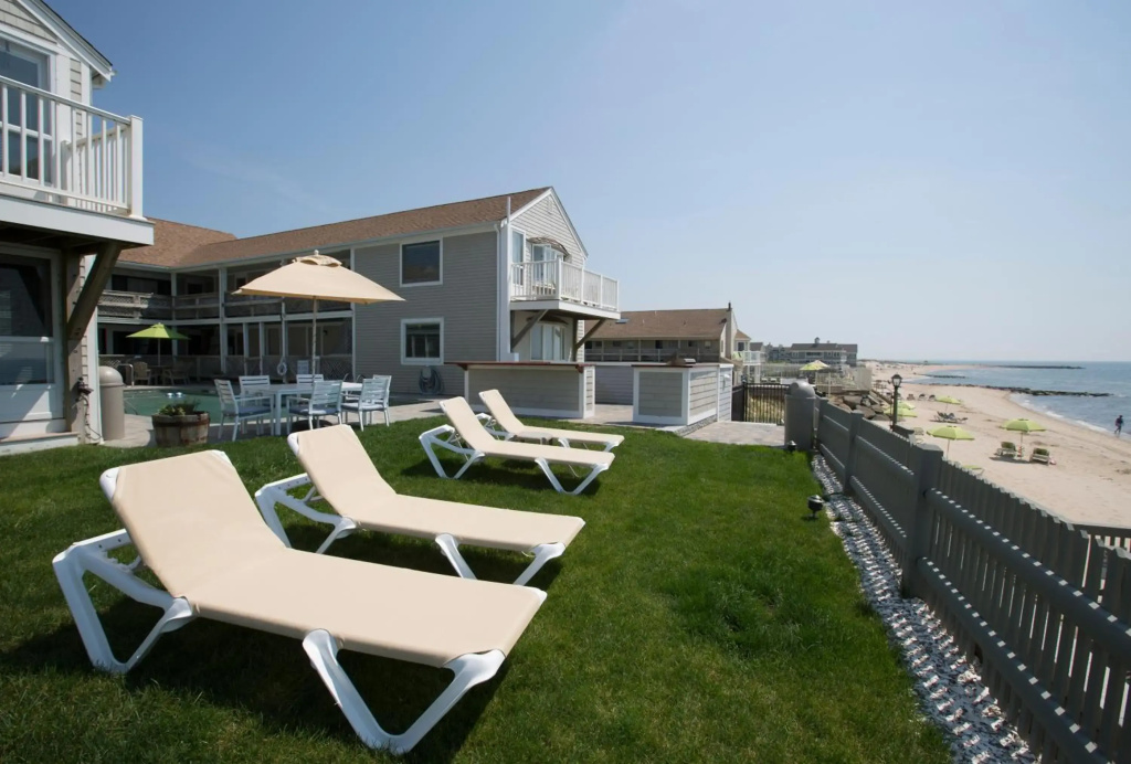 The Corsair & Cross Rip Oceanfront Resort