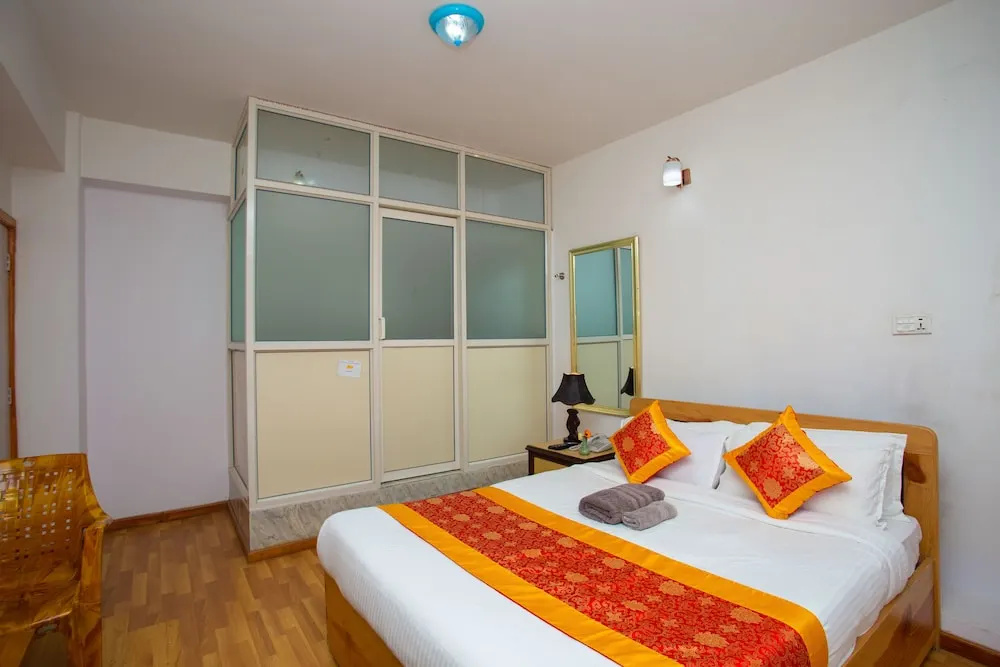Economy room