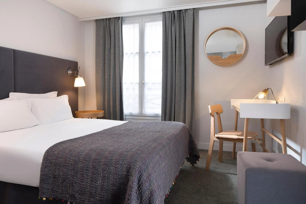 Classic Double room (full double bed)