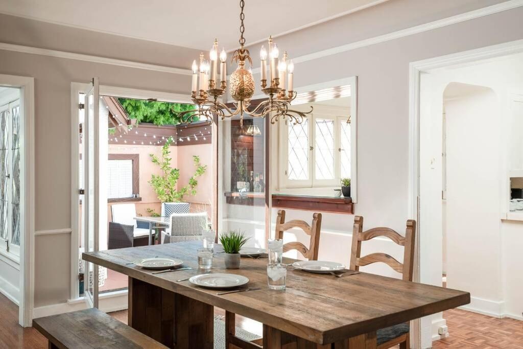 Hollywood - King Beds - Large Patio