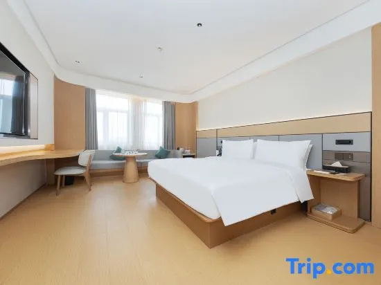 Business Double room (full double bed)