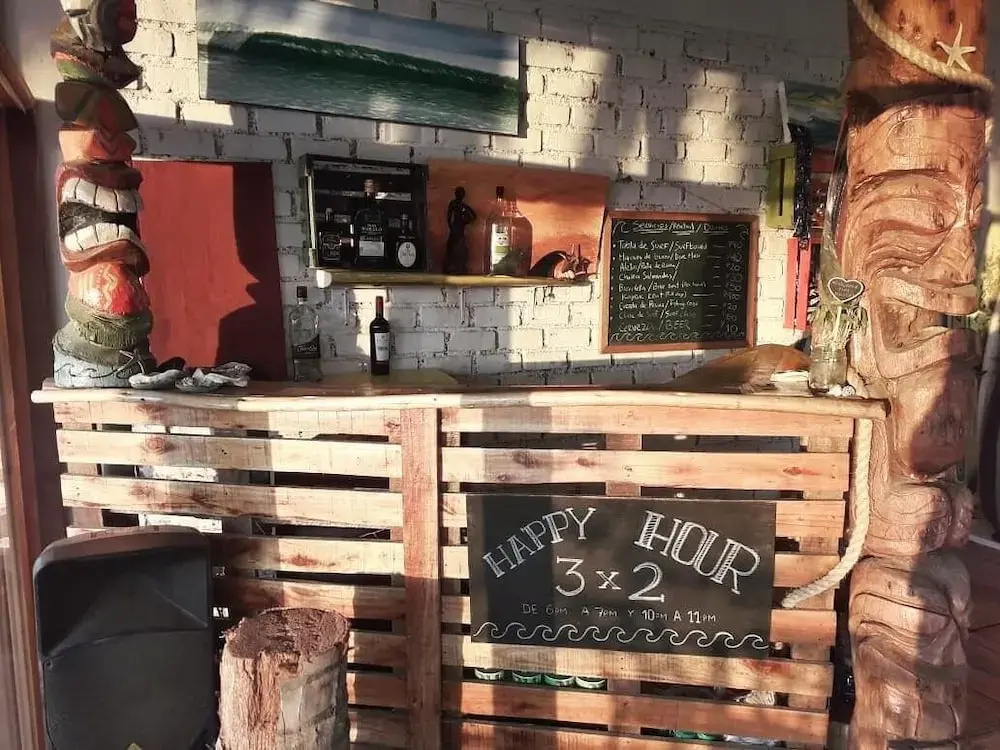 Tiki Surf House - Hostel