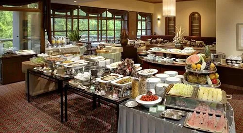 Food & Beverage