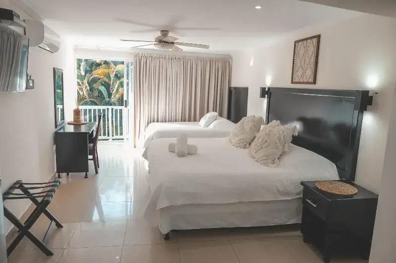 Beside Still Waters Boutique Hotel - Chambres