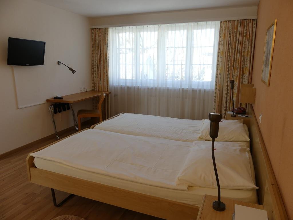 Hotel Adler by null