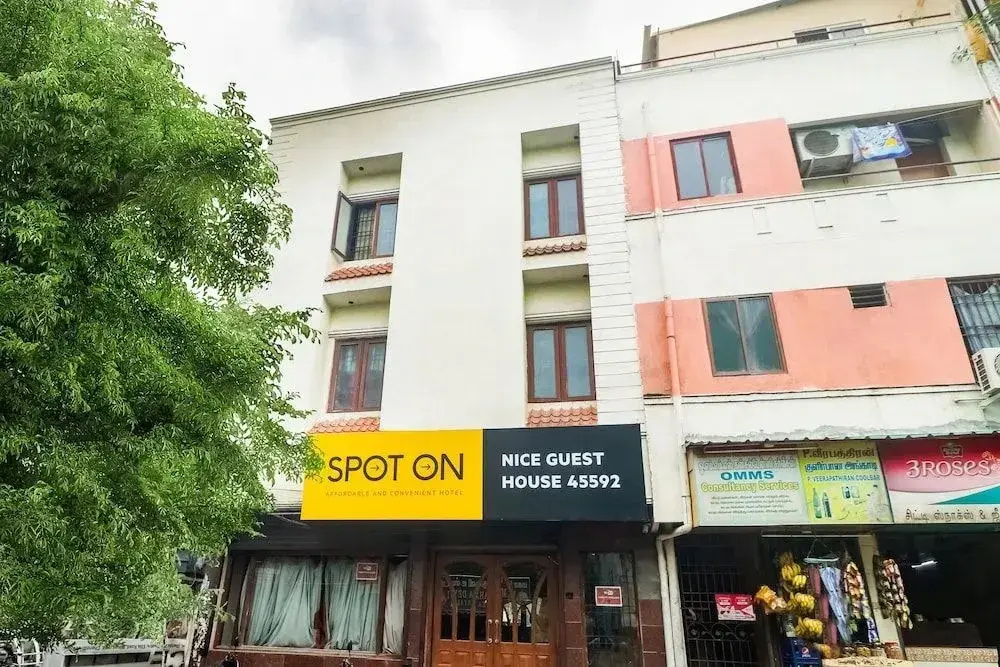 Nice Guest House by OYO Rooms