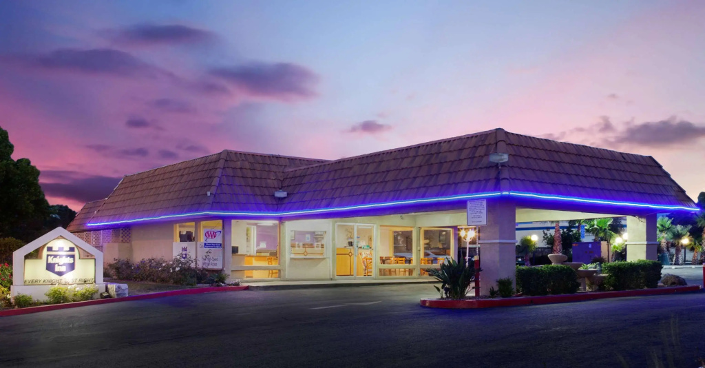 Knights Inn - Palmdale CA