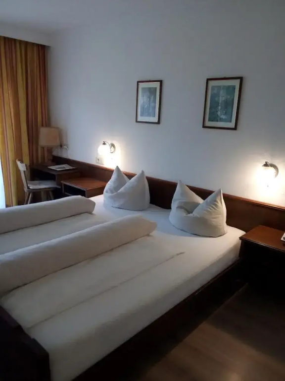 Comfort room with balcony and with lake view