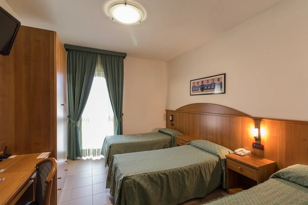 Roy Hotel - Chambres