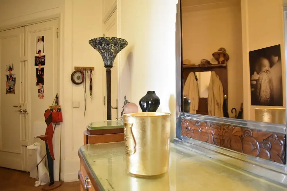 3 Bedroom Flat At The Foot of Bon Marché
