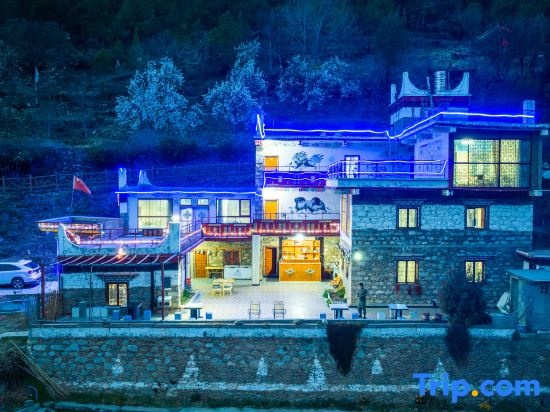 Yuanshe Hotel in Danba