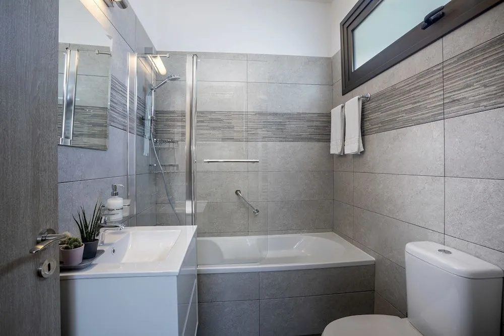 Louis Chris Le Mare Villa, Протарас, Кіпр мініатюра 9
