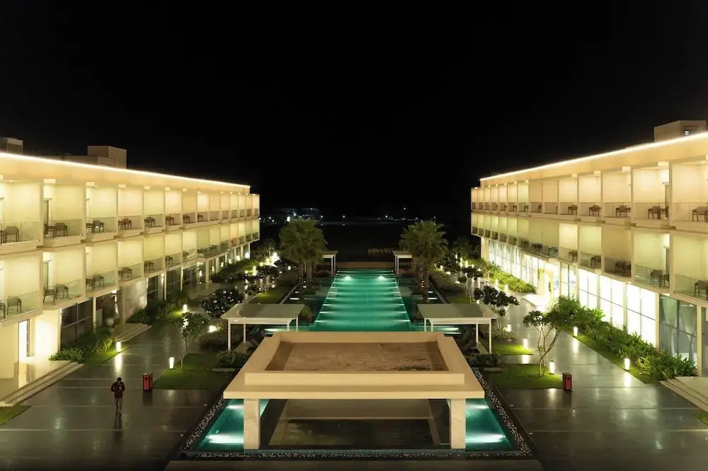 Golden Sands - By The Bay Resorts