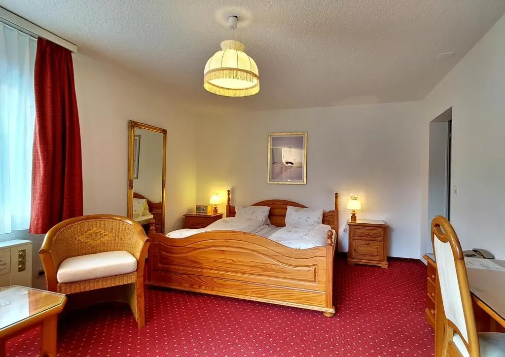 Hotel Cresta - Chambres