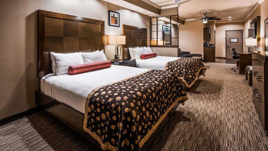 Best Western Premier Crown Chase Inn & Suites - Général