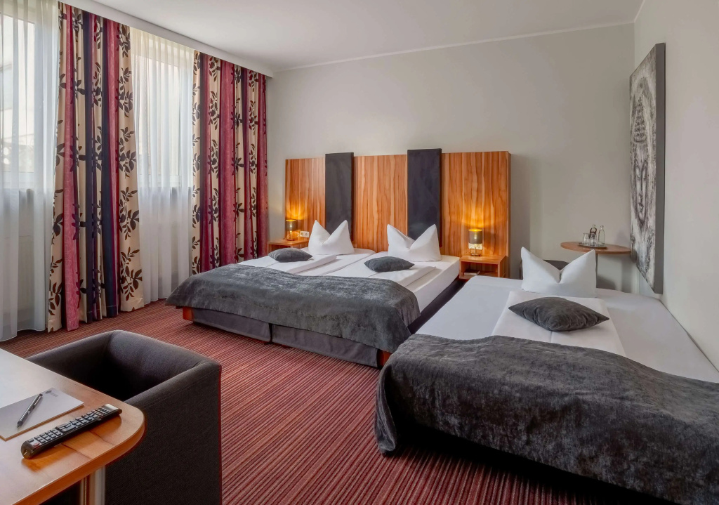 Standard Double room (full double bed)