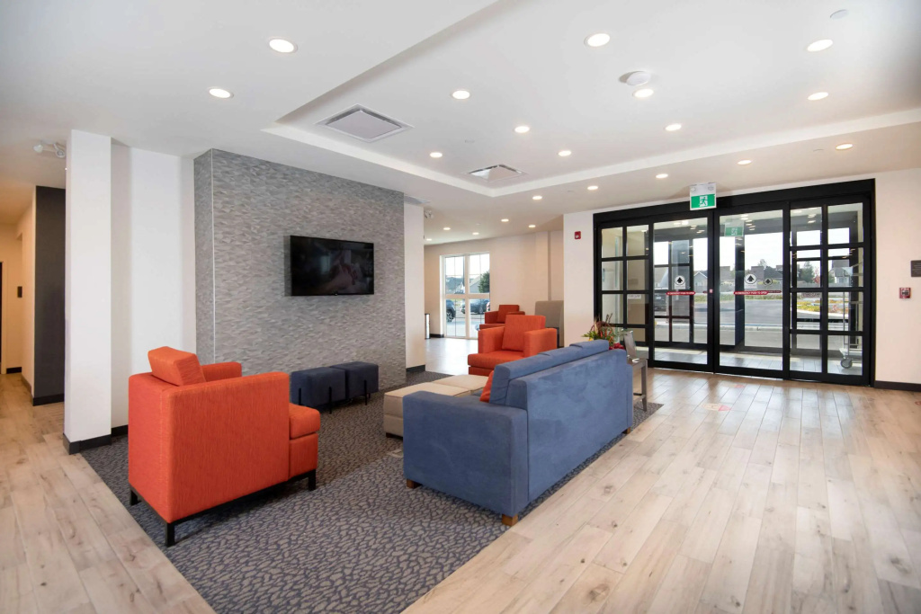 Lobby & Reception