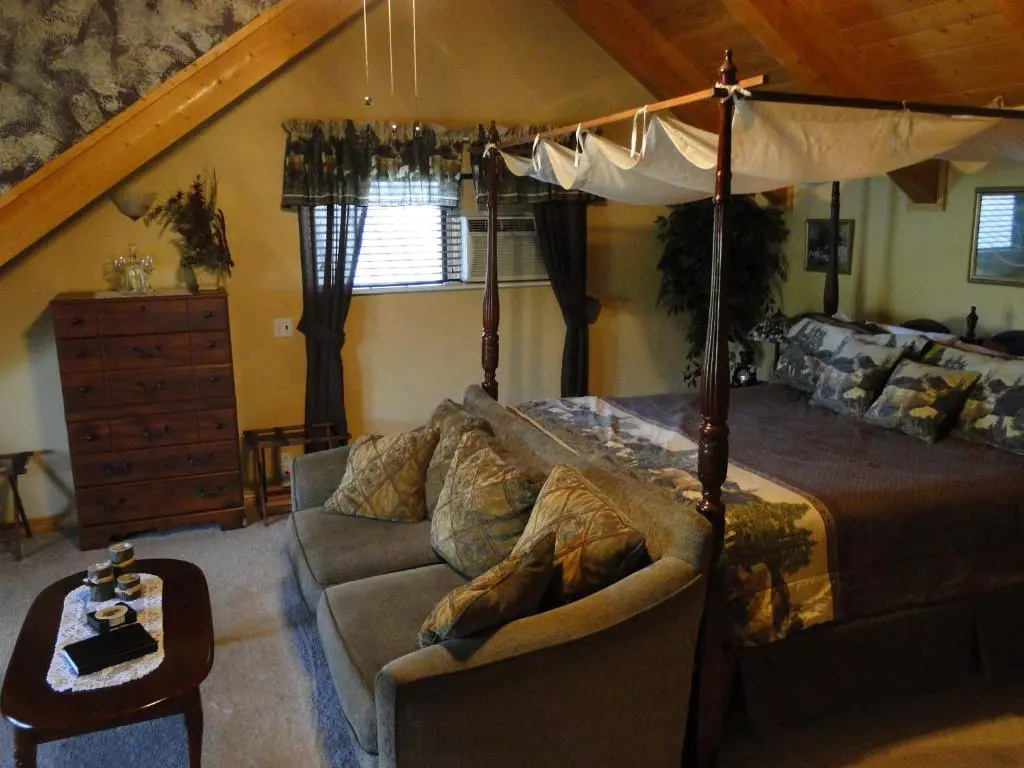 Elkwood Manor Bed & Breakfast - Chambres