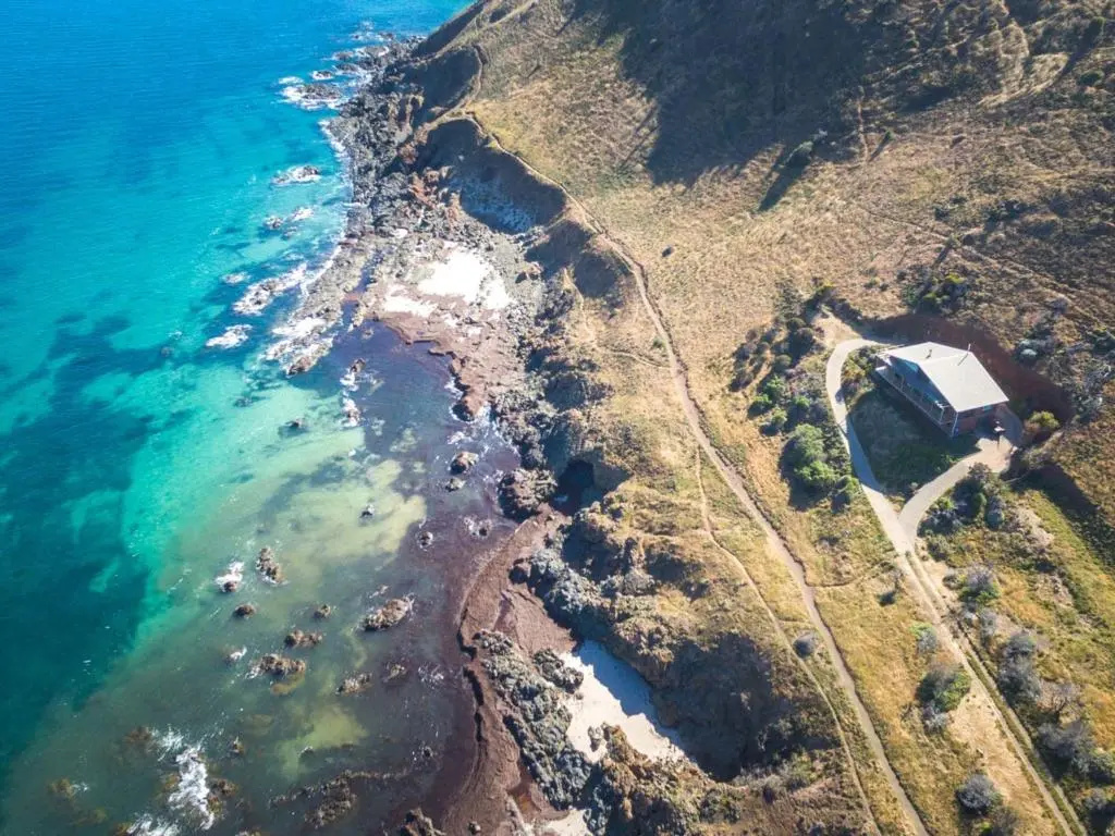 Cliffs End Beach Shack - 105 Gold Coast Drive, Carrickalinga