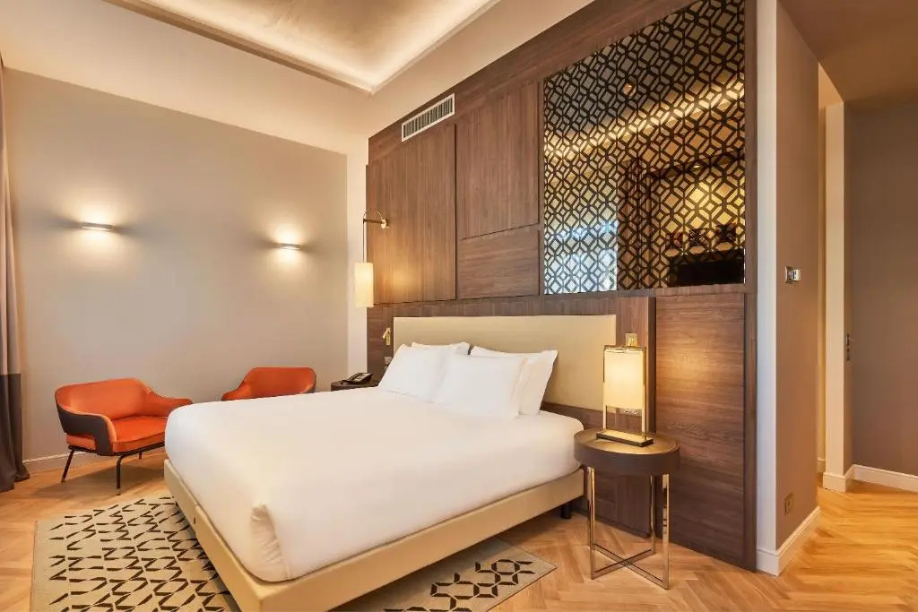 Double Junior Suite (full double bed)