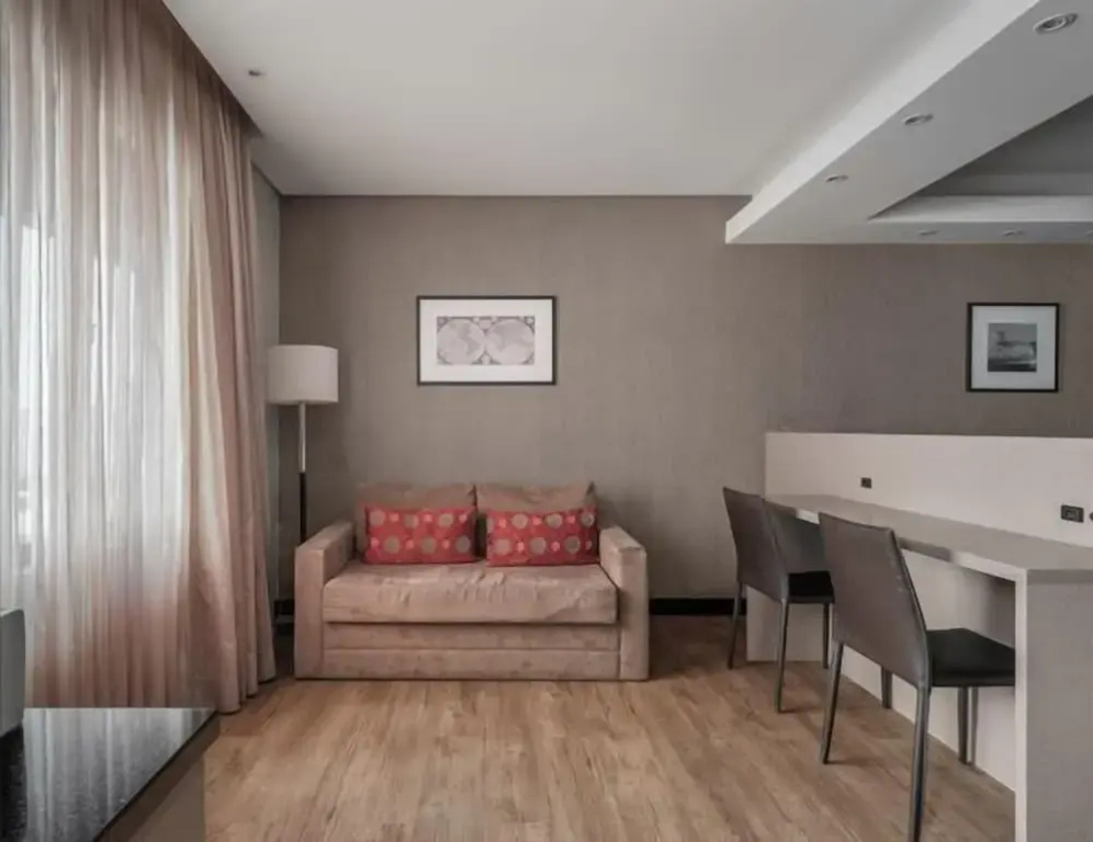 Premium Triple Suite