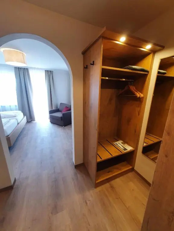 Standard Double room with balcony (full double bed)