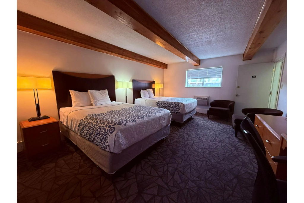 Tomahawk Motor Lodge Riverton US-26 — 2