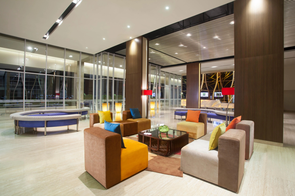 Lobby & Reception