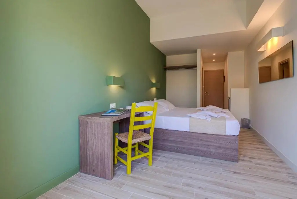 Standard Double room with balcony full double bed