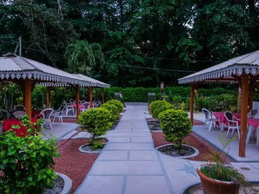 Zerof Guest House & Self Catering Apartments