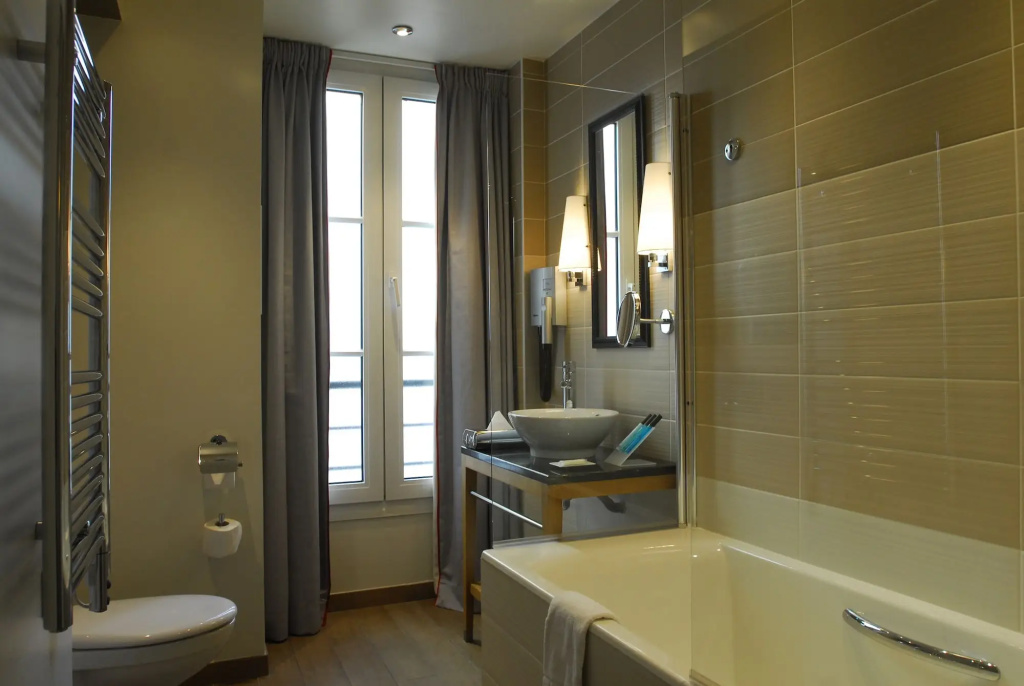 Hotel photo 12